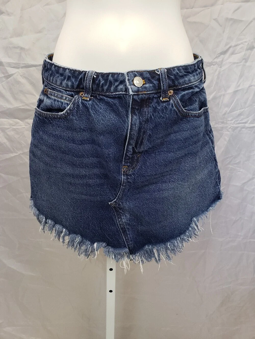 Free People We the Free Bailey Raw Hem Denim Mini Skirt Size 29